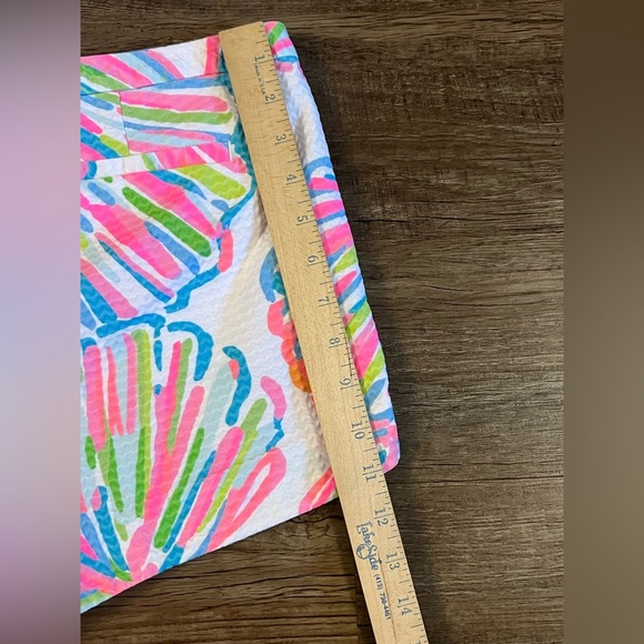 Lilly Pulitzer Adie Shorts Shellebrate Size 6 EUC H7 - Picture 6 of 8